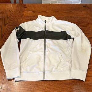 Women’s under Armour lightweight zip up jacket size medium
